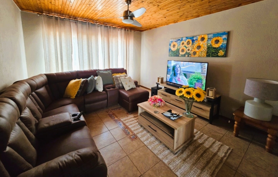 3 Bedroom Property for Sale in Visagie Park Gauteng