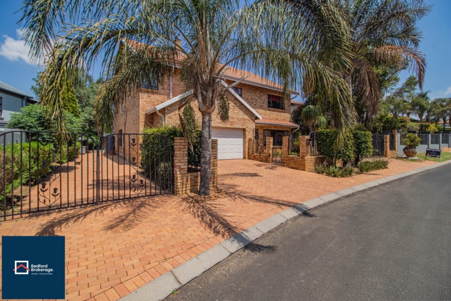 5 Bedroom Property for Sale in Thornhill Estate Gauteng
