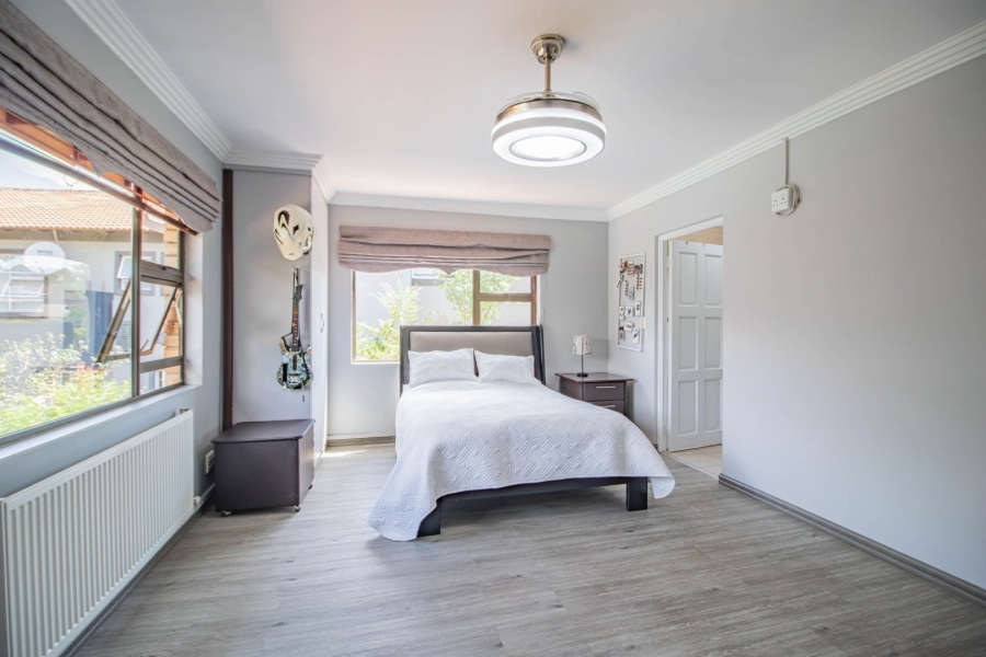 5 Bedroom Property for Sale in Thornhill Estate Gauteng