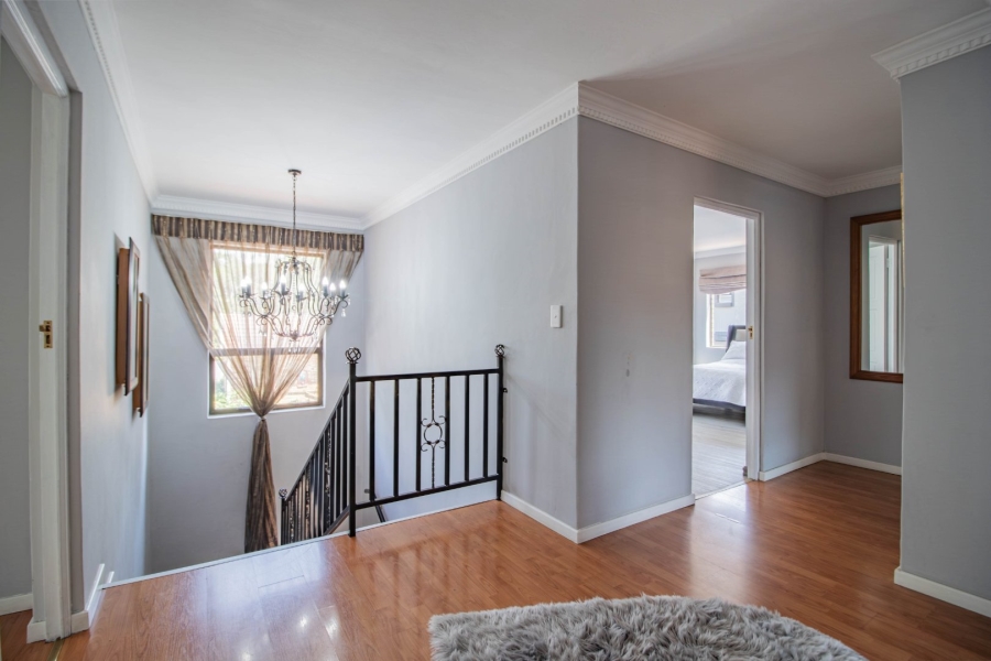 5 Bedroom Property for Sale in Thornhill Estate Gauteng