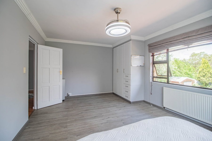 5 Bedroom Property for Sale in Thornhill Estate Gauteng