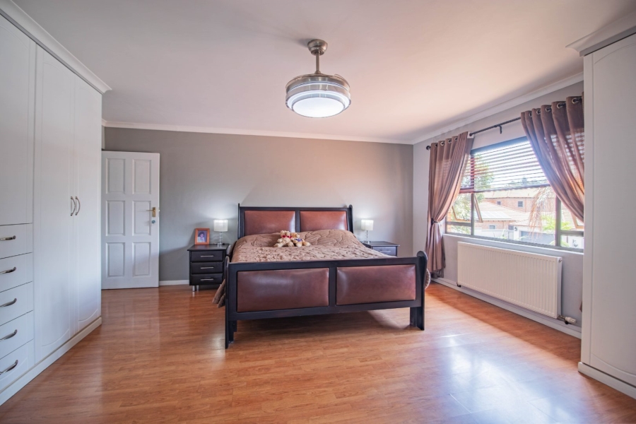 5 Bedroom Property for Sale in Thornhill Estate Gauteng