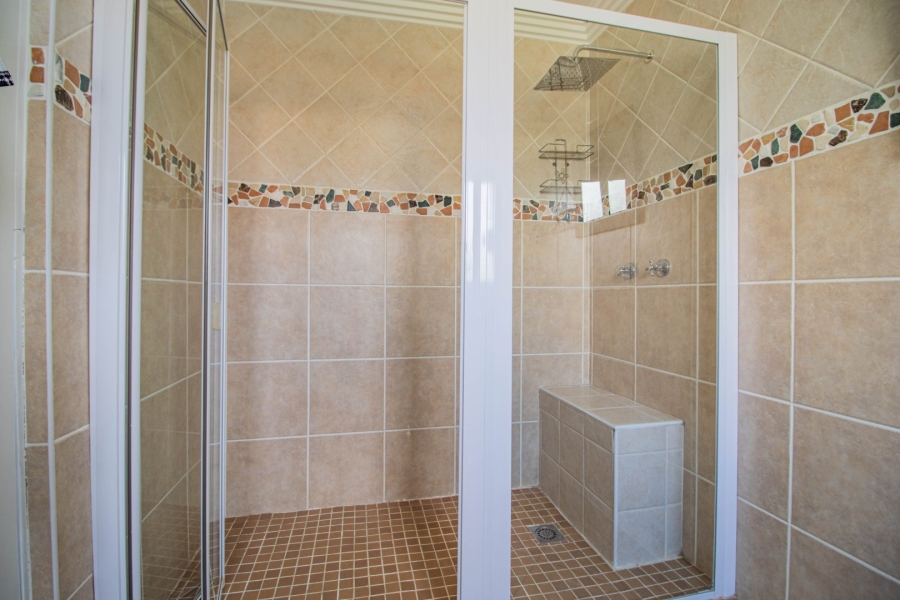 5 Bedroom Property for Sale in Thornhill Estate Gauteng