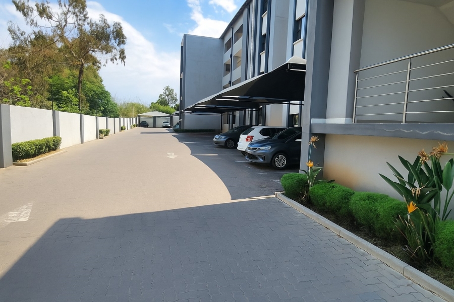 1 Bedroom Property for Sale in Halfway Gardens Gauteng