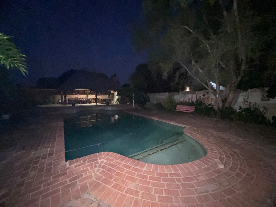 5 Bedroom Property for Sale in Elardus Park Gauteng