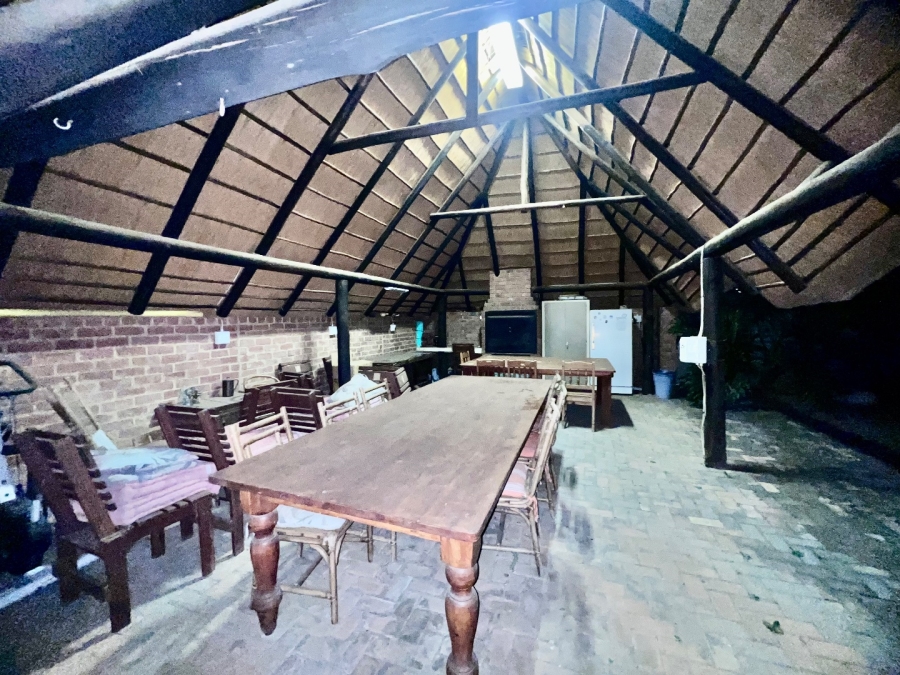 5 Bedroom Property for Sale in Elardus Park Gauteng