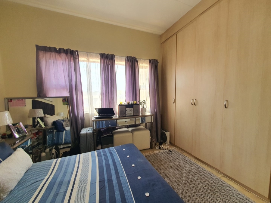 2 Bedroom Property for Sale in Lonehill Gauteng