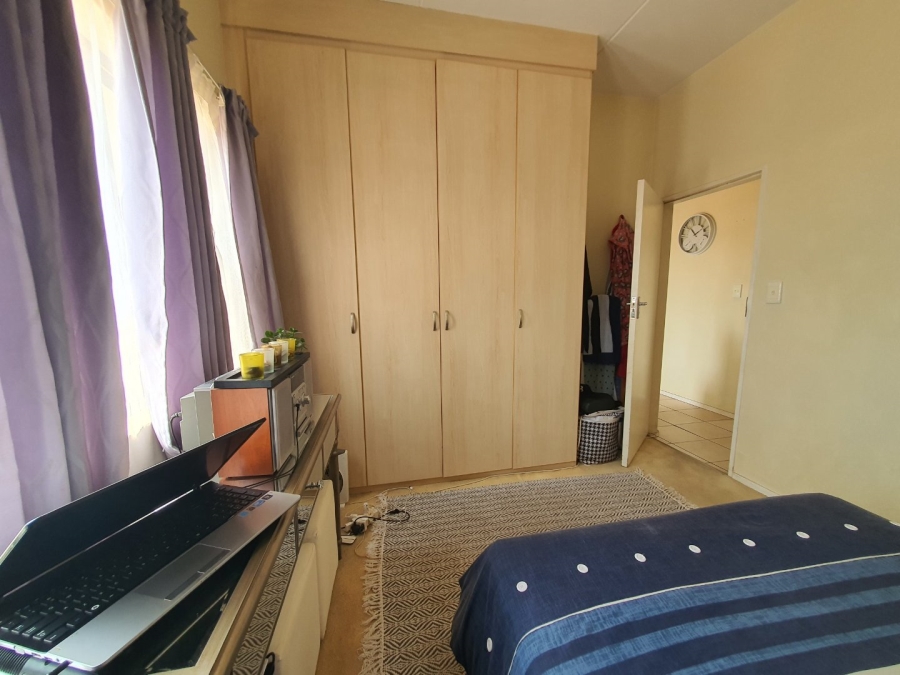 2 Bedroom Property for Sale in Lonehill Gauteng