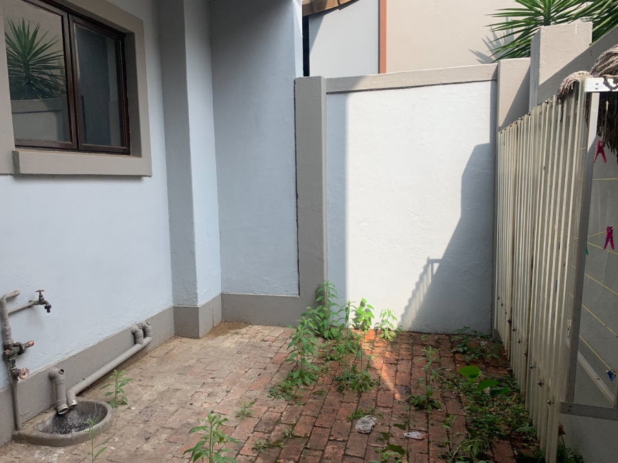 To Let 2 Bedroom Property for Rent in Fourways Gauteng