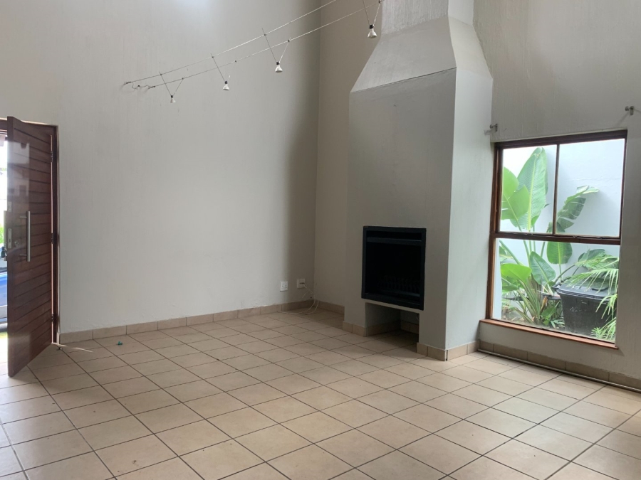 To Let 2 Bedroom Property for Rent in Fourways Gauteng