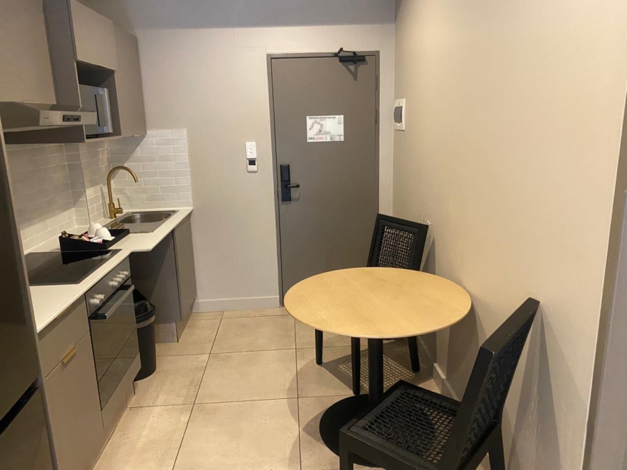 1 Bedroom Property for Sale in Sandton Central Gauteng