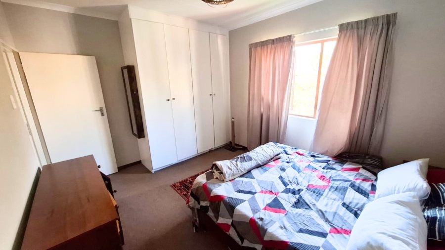 2 Bedroom Property for Sale in Noordwyk Gauteng