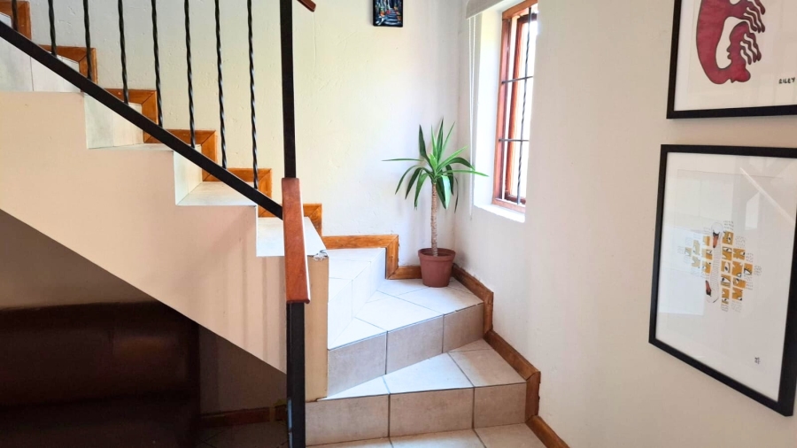2 Bedroom Property for Sale in Noordwyk Gauteng
