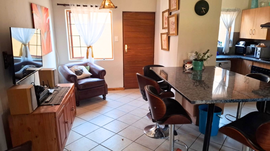2 Bedroom Property for Sale in Noordwyk Gauteng