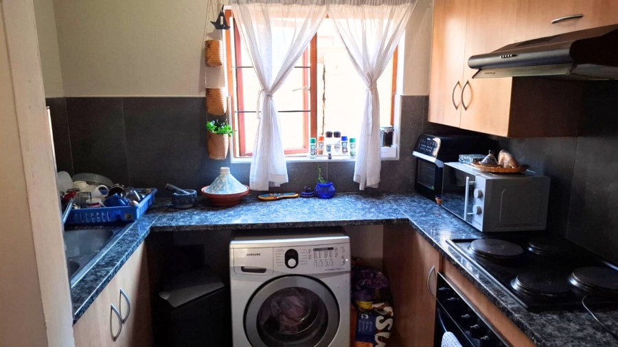 2 Bedroom Property for Sale in Noordwyk Gauteng