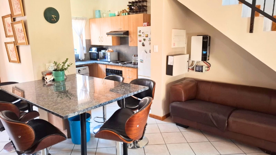 2 Bedroom Property for Sale in Noordwyk Gauteng