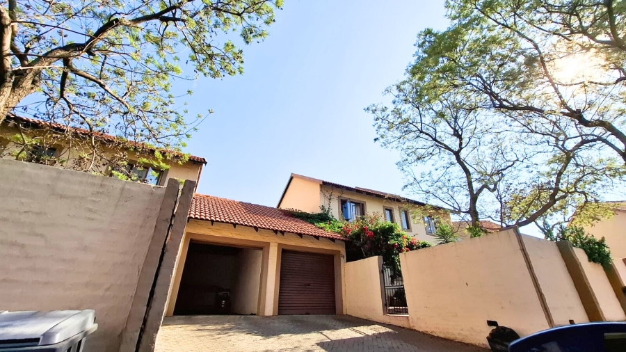2 Bedroom Property for Sale in Noordwyk Gauteng