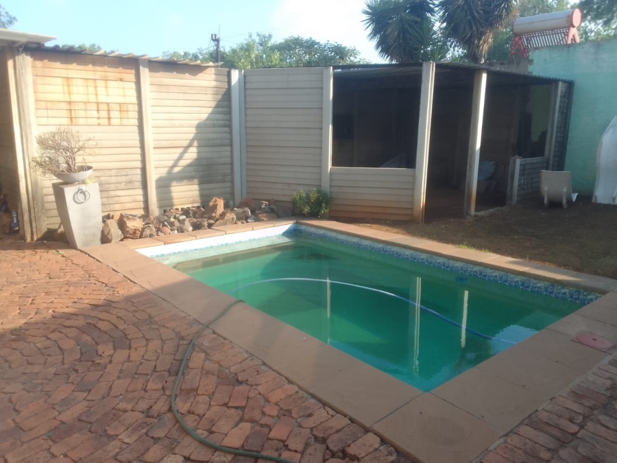 3 Bedroom Property for Sale in Vanderbijlpark CW 2 Gauteng