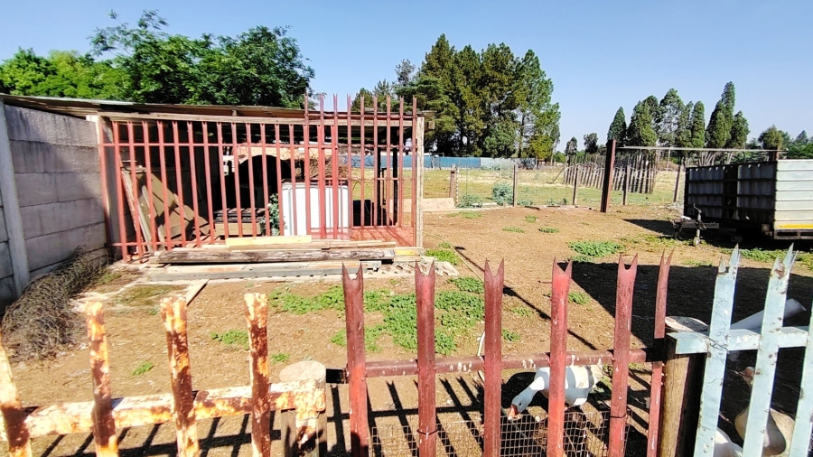 Commercial Property for Sale in Buyscelia Gauteng