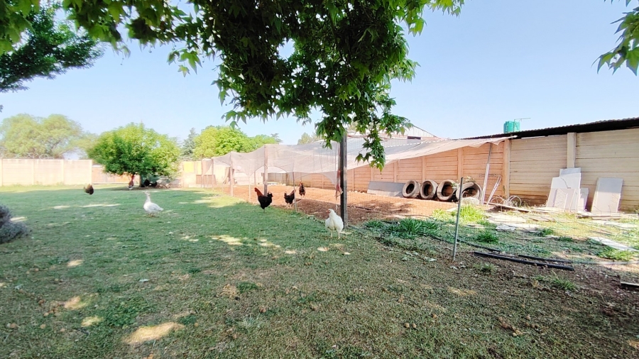 Commercial Property for Sale in Buyscelia Gauteng