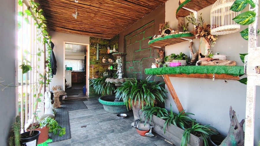 Commercial Property for Sale in Buyscelia Gauteng