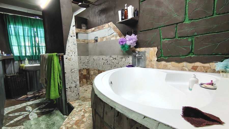 Commercial Property for Sale in Buyscelia Gauteng
