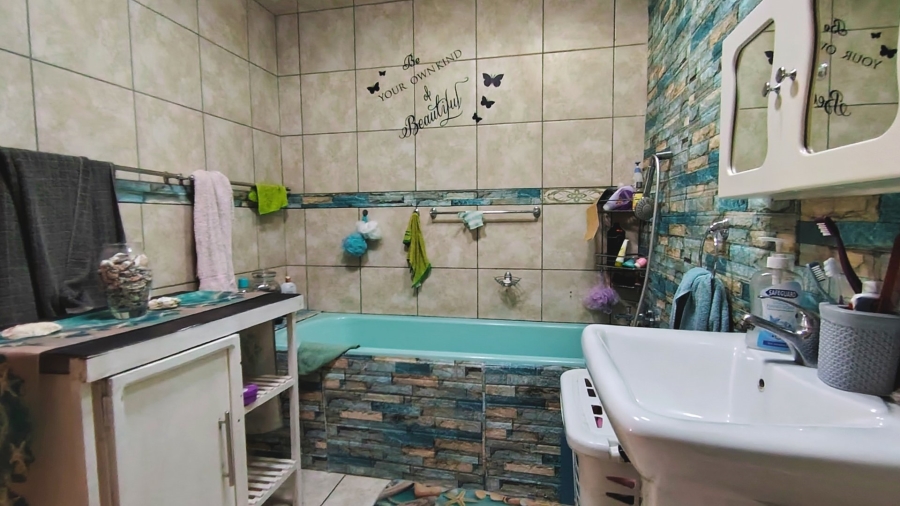 Commercial Property for Sale in Buyscelia Gauteng