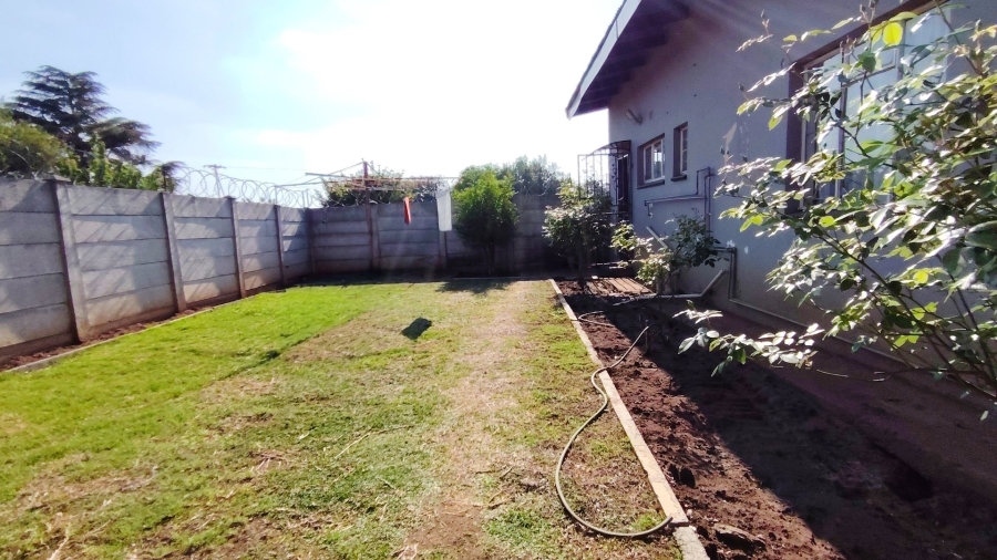 Commercial Property for Sale in Buyscelia Gauteng