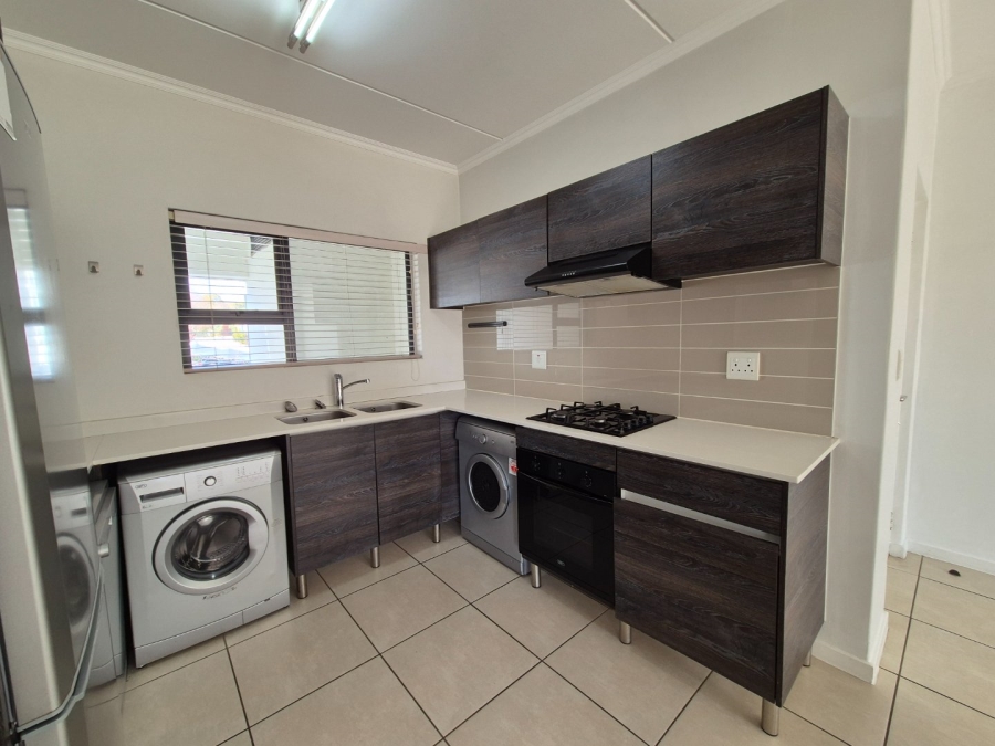 2 Bedroom Property for Sale in Longmeadow Gauteng
