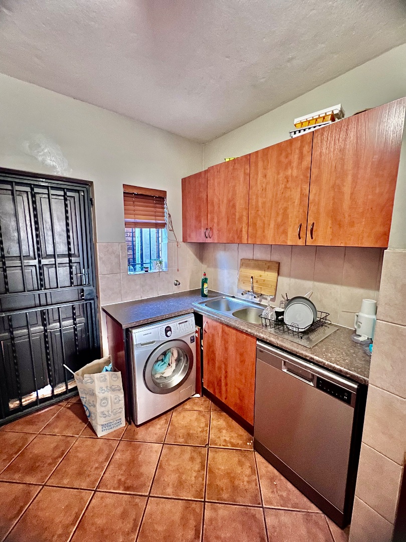 3 Bedroom Property for Sale in La Montagne Gauteng