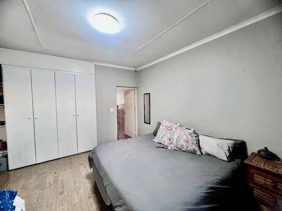 3 Bedroom Property for Sale in La Montagne Gauteng
