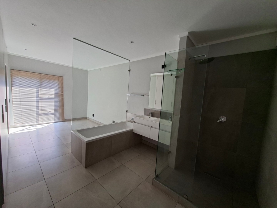 2 Bedroom Property for Sale in Waterkloof Gauteng