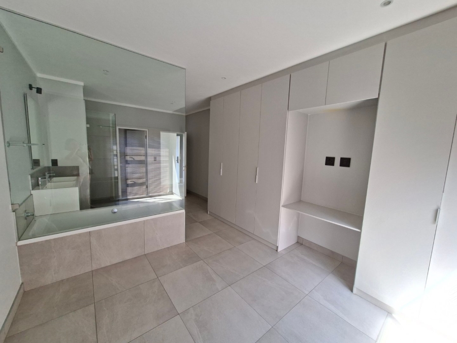2 Bedroom Property for Sale in Waterkloof Gauteng