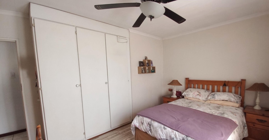 2 Bedroom Property for Sale in The Reeds Ext 10 Gauteng