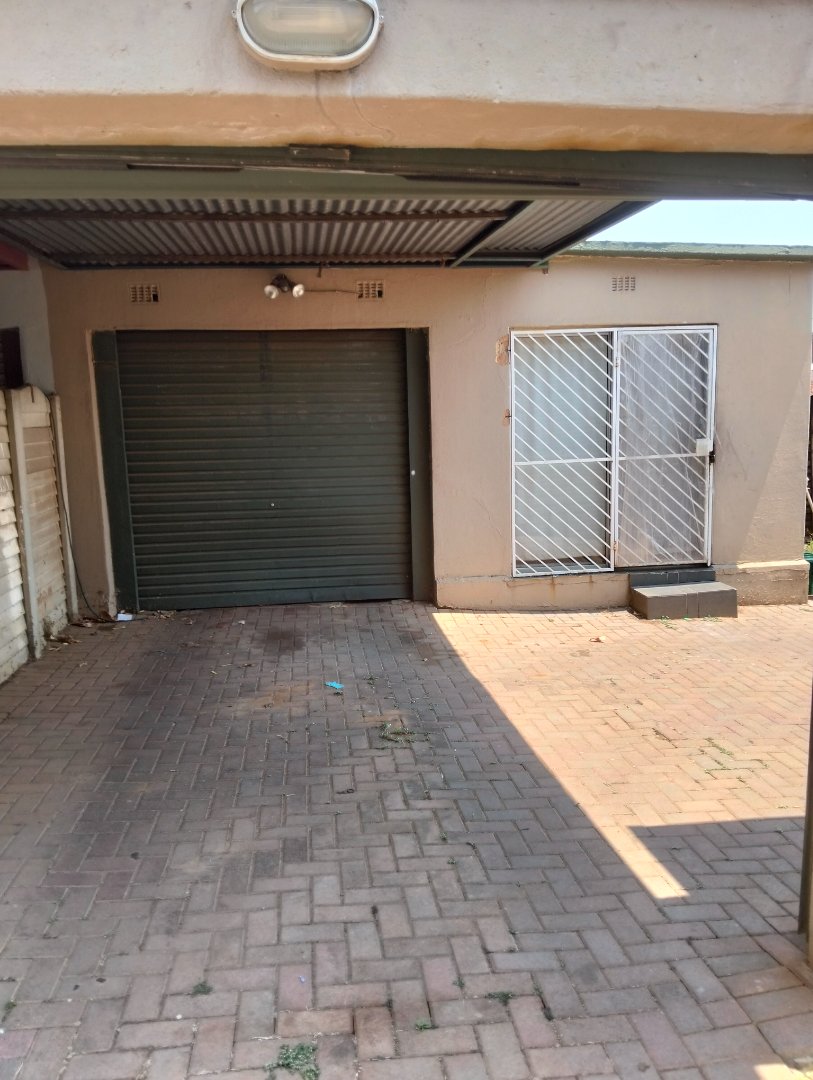 3 Bedroom Property for Sale in West Park Gauteng
