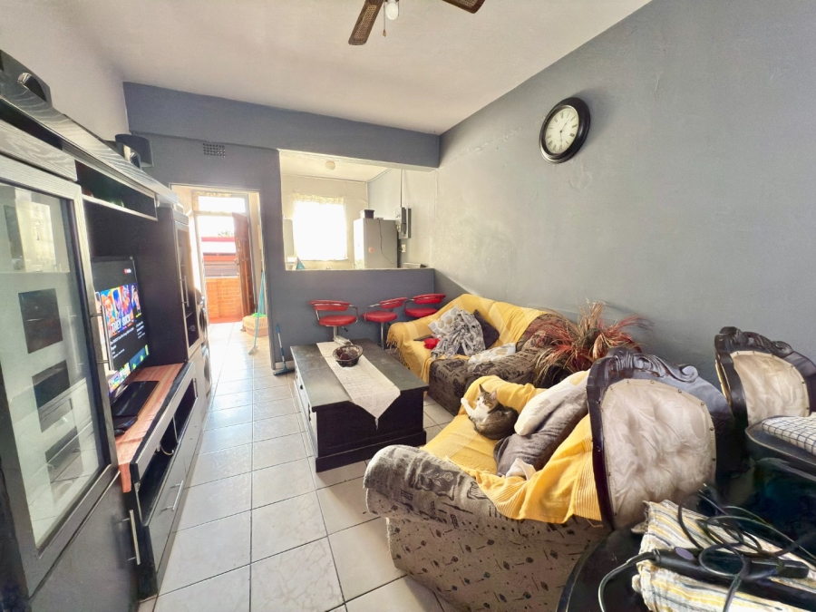 To Let 2 Bedroom Property for Rent in Forest Hill Gauteng