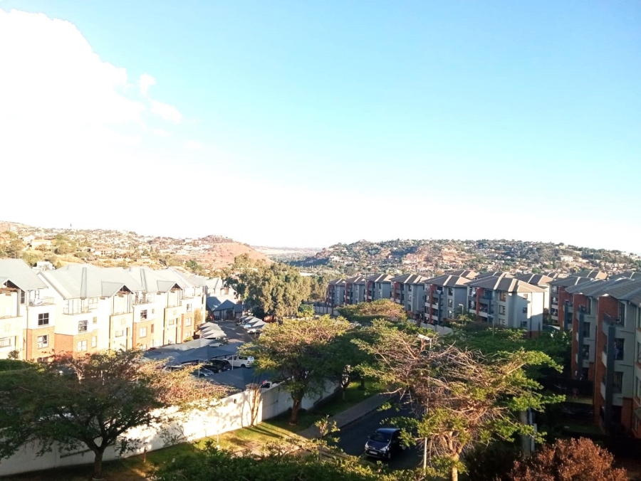 To Let 2 Bedroom Property for Rent in Oakdene Gauteng