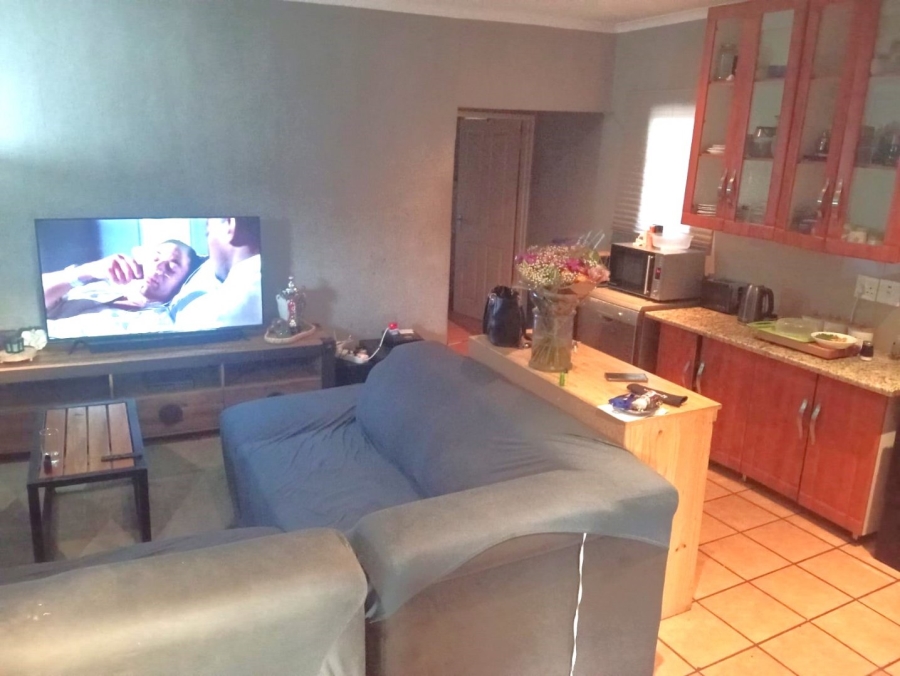 To Let 1 Bedroom Property for Rent in Mulbarton Gauteng