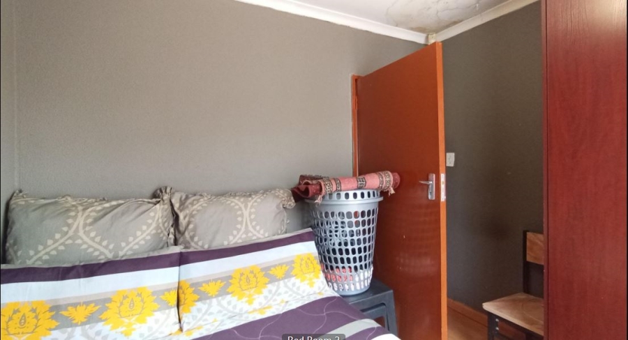 3 Bedroom Property for Sale in Clayville Gauteng