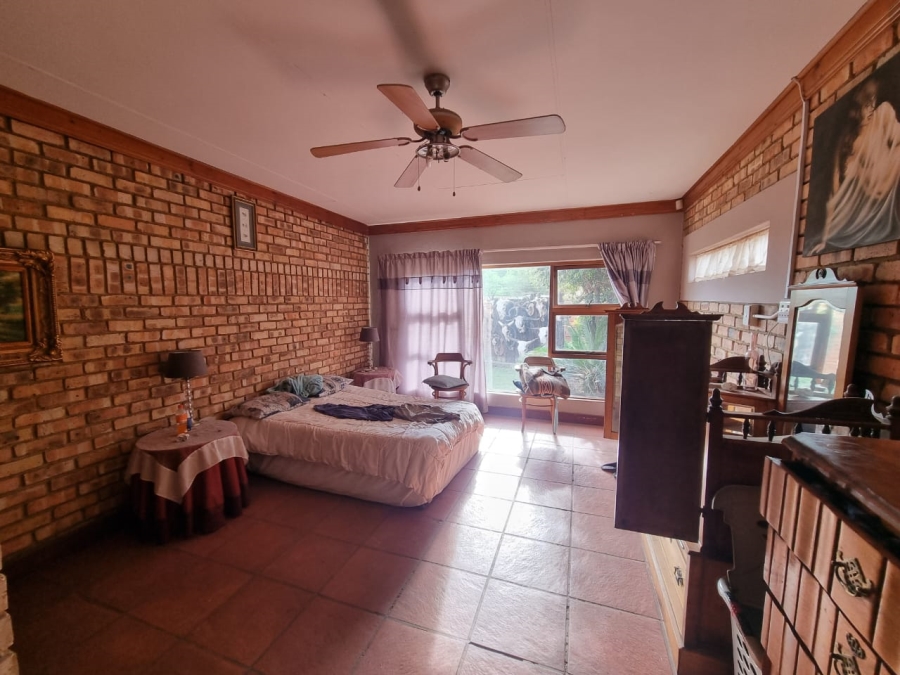 To Let 3 Bedroom Property for Rent in Vaaloewer Gauteng