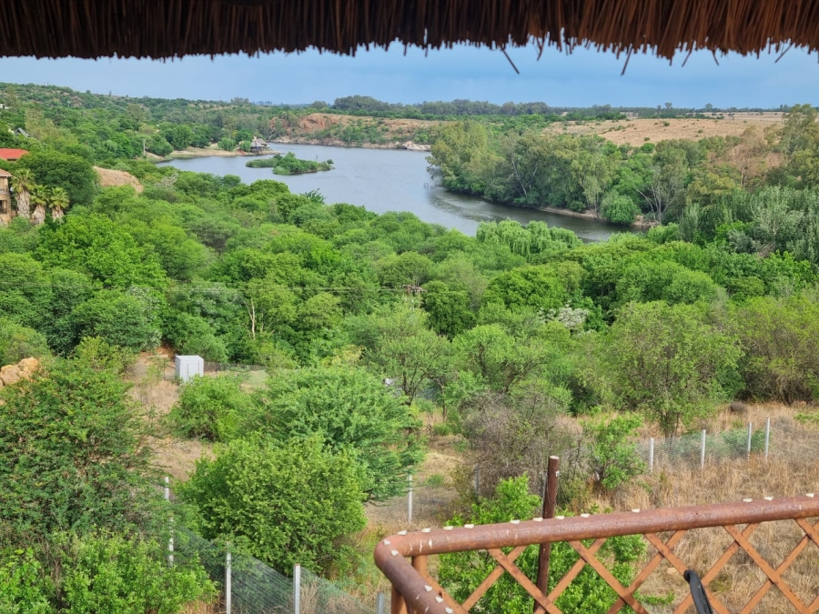 To Let 3 Bedroom Property for Rent in Vaaloewer Gauteng