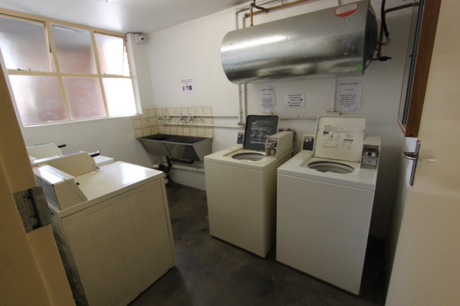 2 Bedroom Property for Sale in Queenswood Gauteng