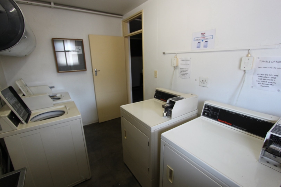 2 Bedroom Property for Sale in Queenswood Gauteng