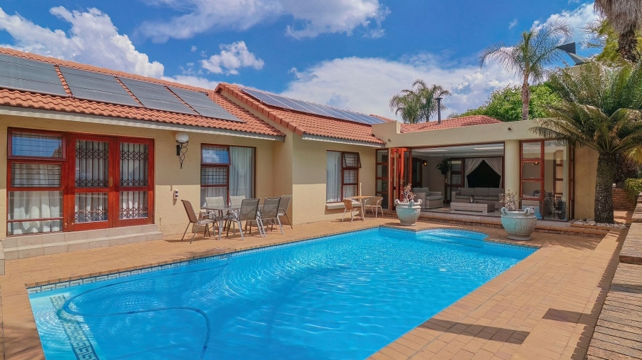 3 Bedroom Property for Sale in Boskruin Gauteng