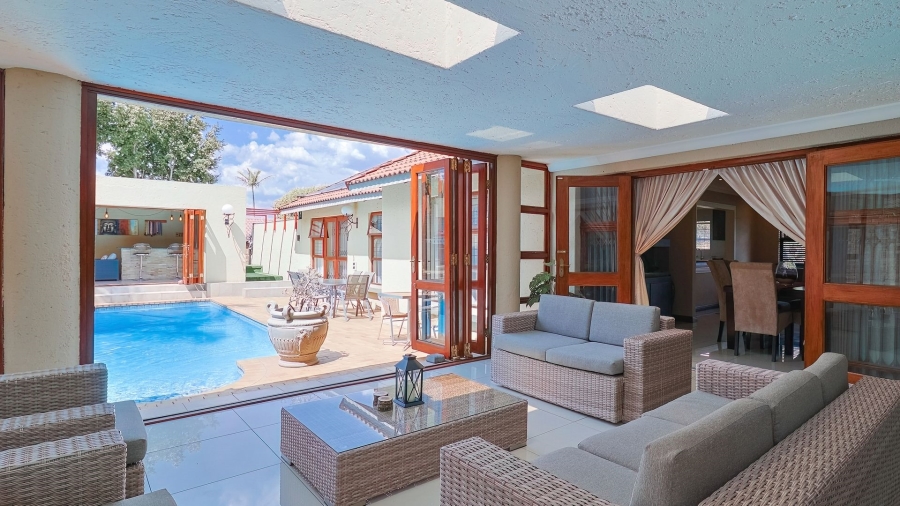 3 Bedroom Property for Sale in Boskruin Gauteng
