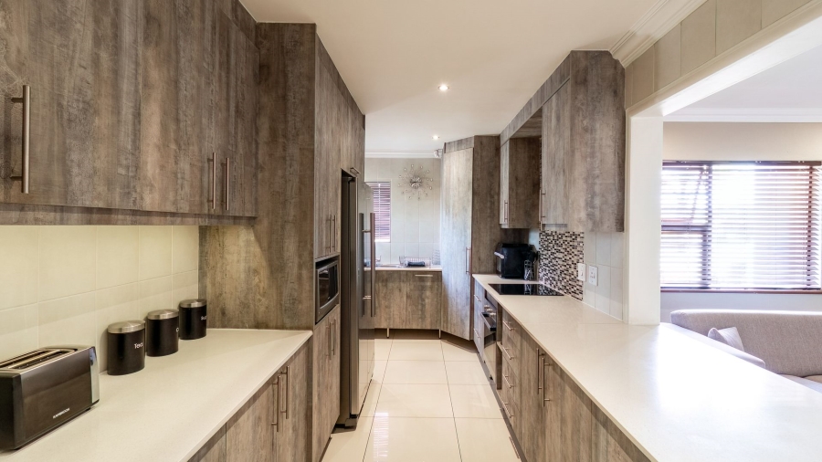 3 Bedroom Property for Sale in Boskruin Gauteng