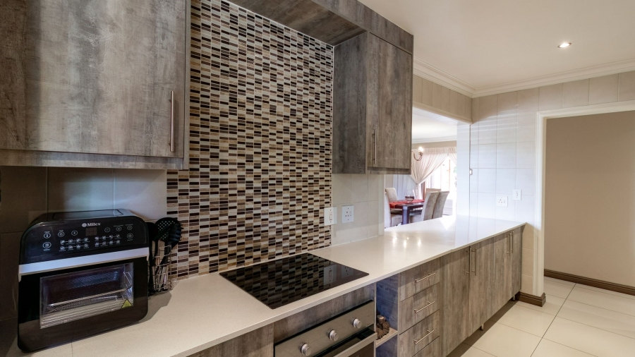 3 Bedroom Property for Sale in Boskruin Gauteng