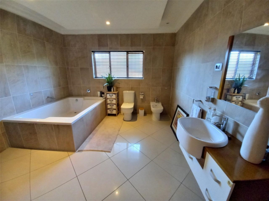 3 Bedroom Property for Sale in Vaal Marina Gauteng