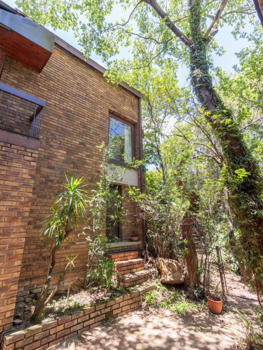 3 Bedroom Property for Sale in Bryanston Gauteng