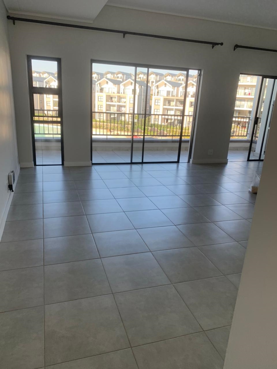 To Let 3 Bedroom Property for Rent in Waterfall View Gauteng